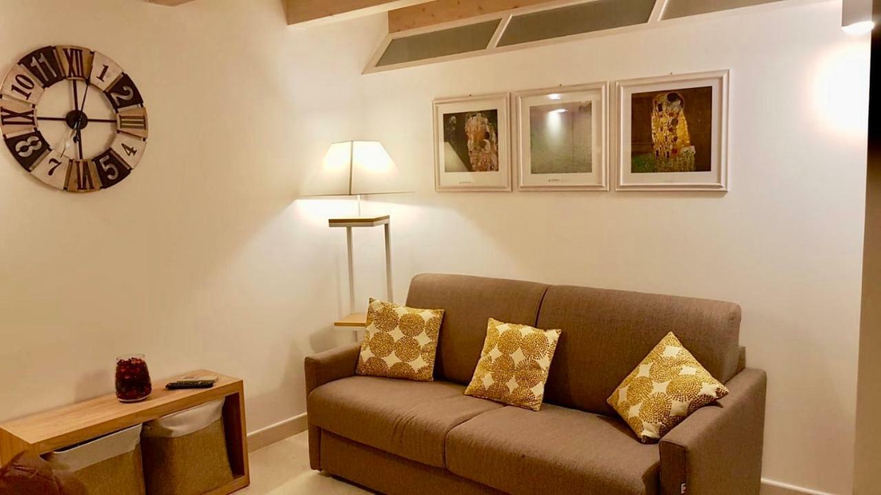 More Apartments Il Ferrarese 3 Bari Luaran gambar