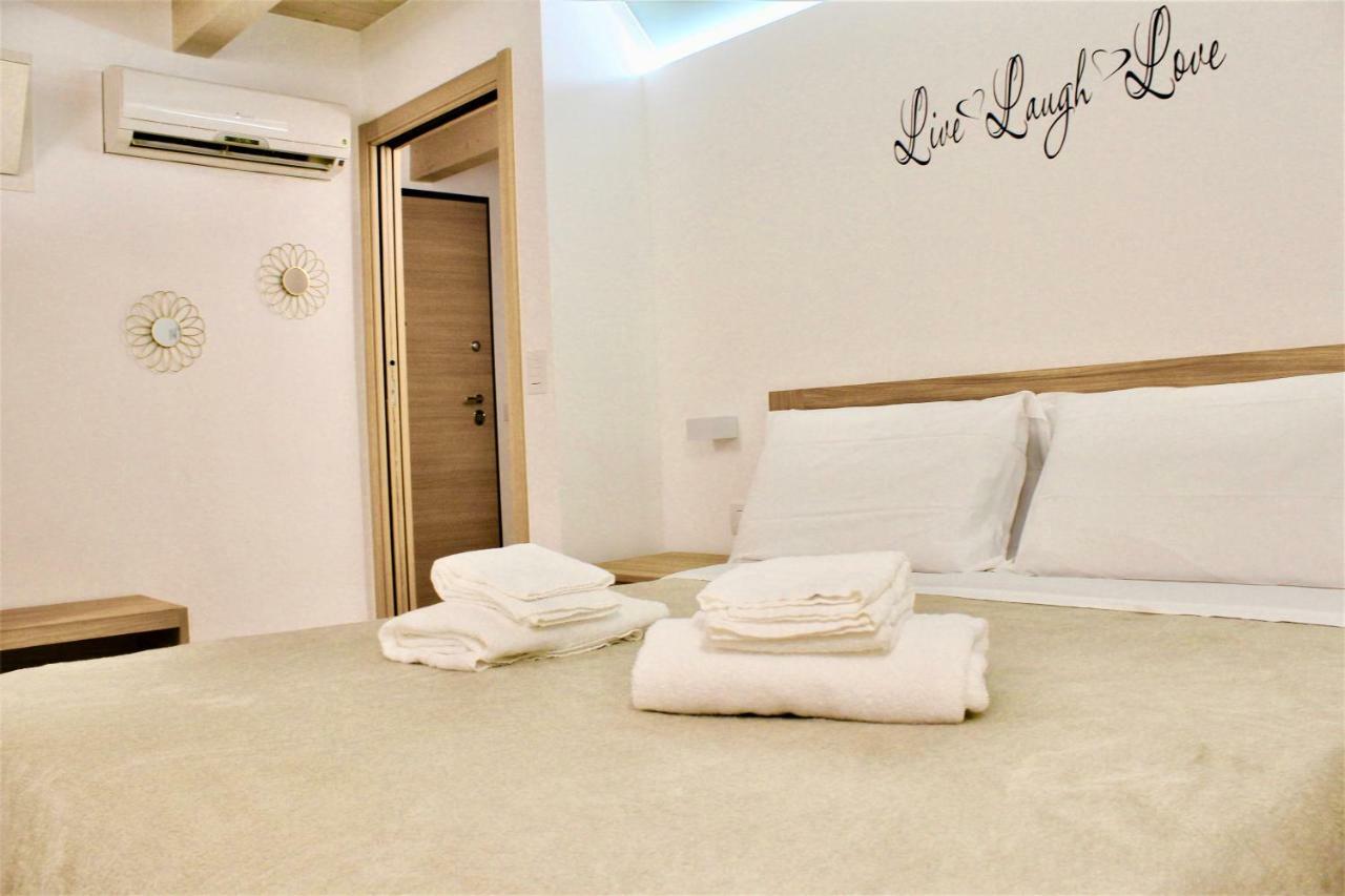 More Apartments Il Ferrarese 3 Bari Luaran gambar